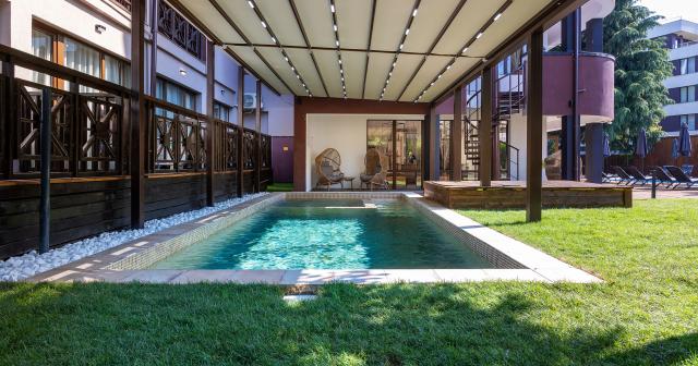 Noma-Boutique-POOL-05