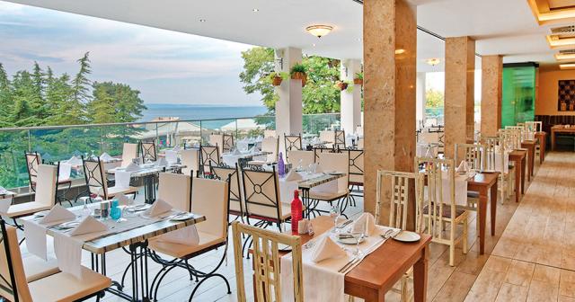 Grifid-Hotel-Metropol-A-LA-CARTE-RESTAURANT-2023-NEW-01