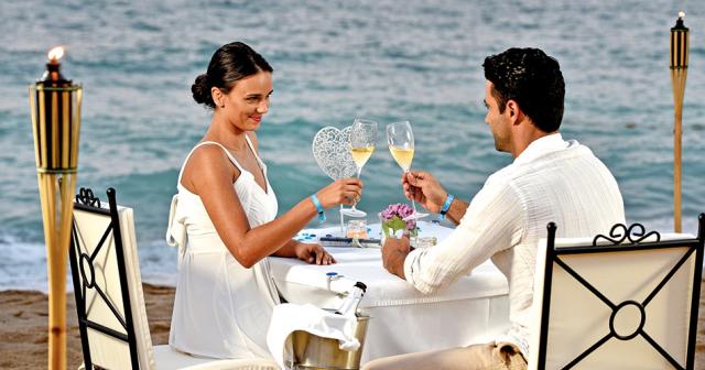 Grifid-Hotel-Metropol-BEACH-ROMANTIC-DINNER-2023-NEW