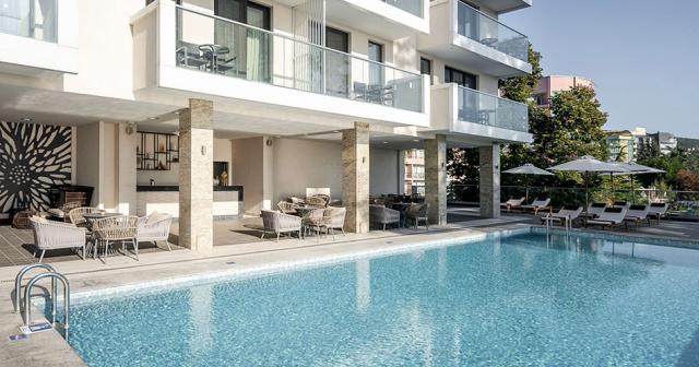 Grifid-Hotel-Metropol-INFINITY-POOL-2023-NEW-02