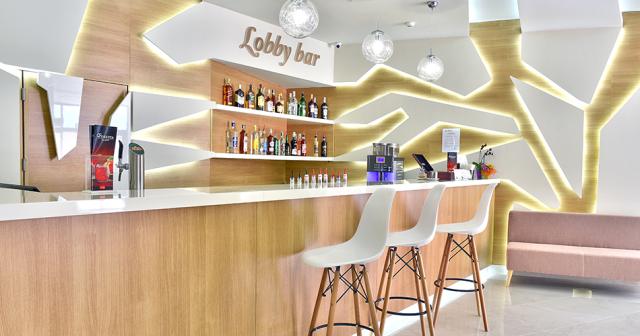 Grifid-Hotel-Foresta-LOBBY-BAR