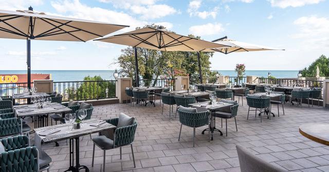 Grifid-Hotel-Vistamar-TERRACE-2021