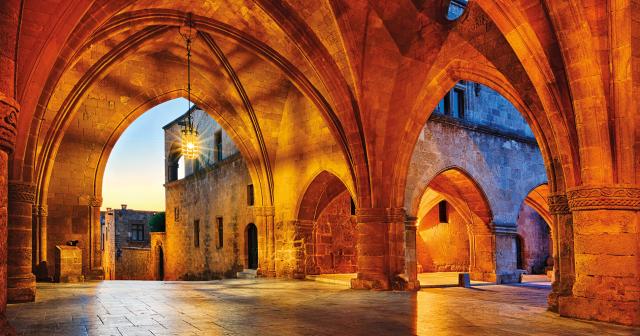 Rhodes-Town-02