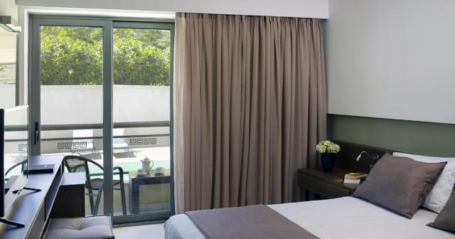Angela-Downtown-Hotel-SUPERIOR-ROOM-01