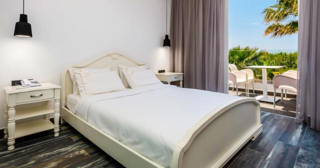 Diamond-Boutique-ROOM-02