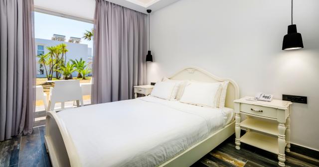 Diamond-Boutique-ROOM