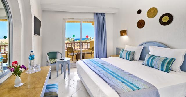 Les-Quatre-Saisons-and-Aqupark-ROOM-2025-01
