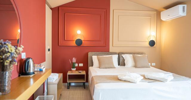 Garden-Palace-ROOM-Deluxe-Double-01