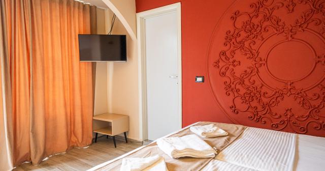 Garden-Palace-ROOM-Deluxe-Double-03
