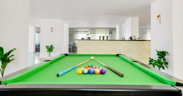Hostmark-Blue-Beach-BILLIARD