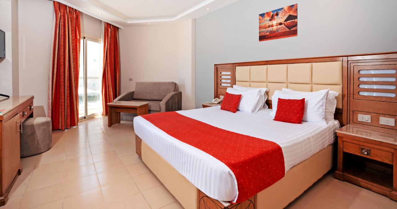 Sunrise-Riviera-Aqua-Park-Resort-STANDARD-ROOM-01
