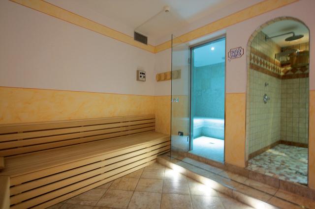 Hotel Ladina