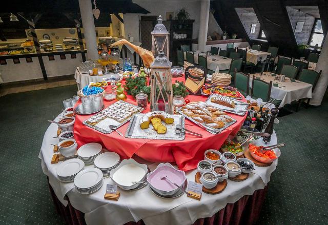 Ferienhotel Schloss Rosenegg