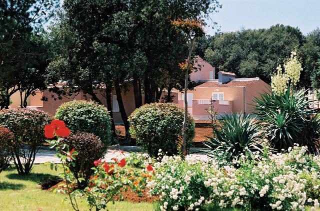 Maistra Select Amarin Resort