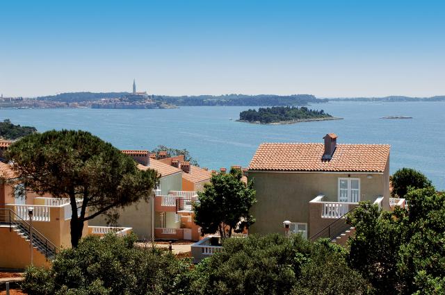 Maistra Select Amarin Resort