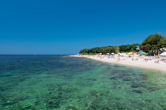 Maistra Select Amarin Resort