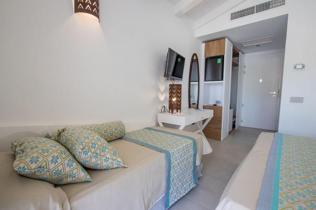 Limone Beach Village