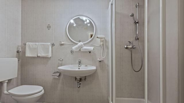 Hotel Valparol