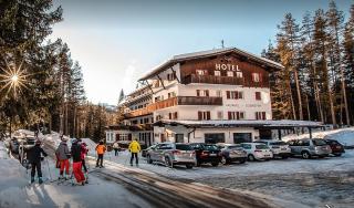 Hotel Valparol