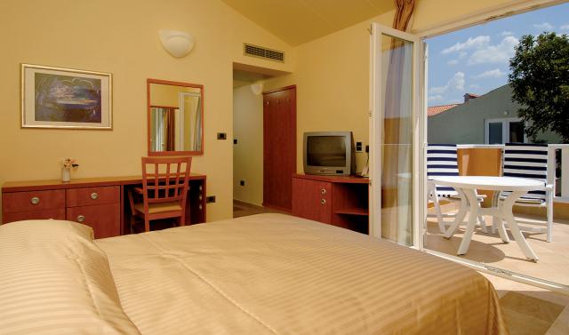 Maistra Select Amarin Resort