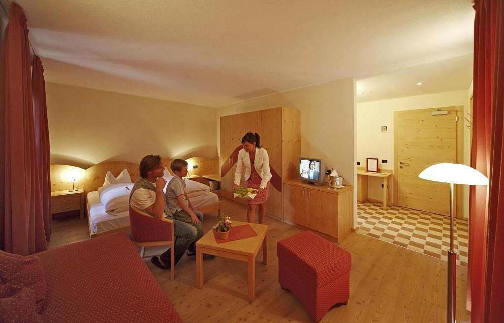 Hotel Dolomiten