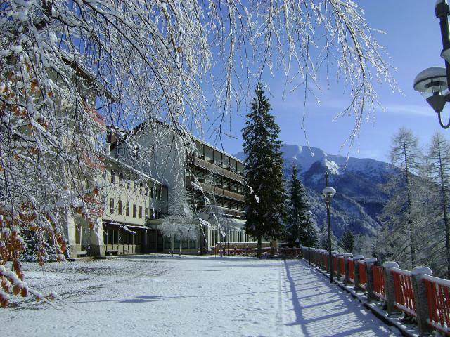Bella Italia & Efa Village