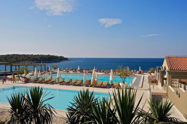 Arena Verudela Beach Resort & Verudela Villas