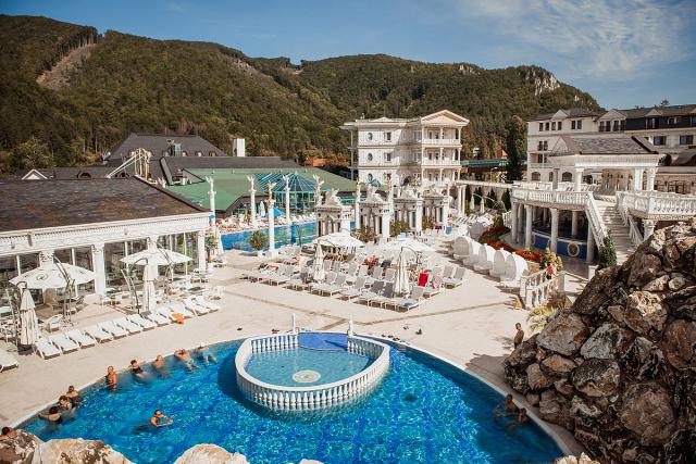 Aphrodite Palace 