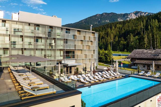 Franz Ferdinand Mountain Resort