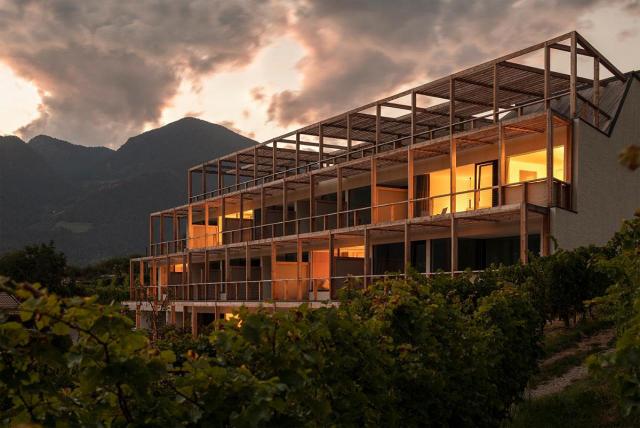 Haller Suites & AO Restaurant