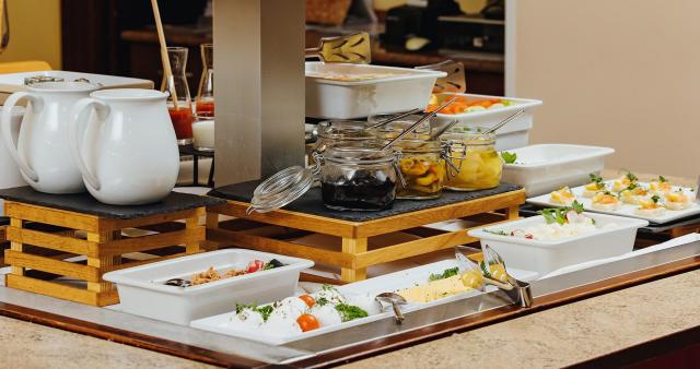 Ramada Hotel & Suites