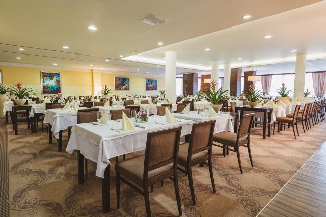 Ramada Hotel & Suites