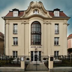 Liberte 33 Best Western