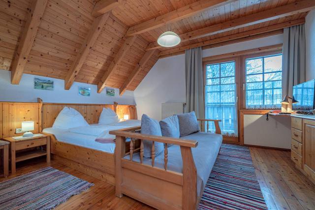 Landhof zum Waidegger Wirt – Waidegg u Nassfeldu