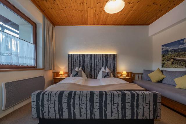 Landhof zum Waidegger Wirt – Waidegg u Nassfeldu