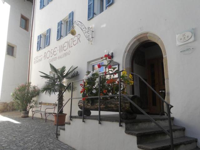 Rose Wenzer