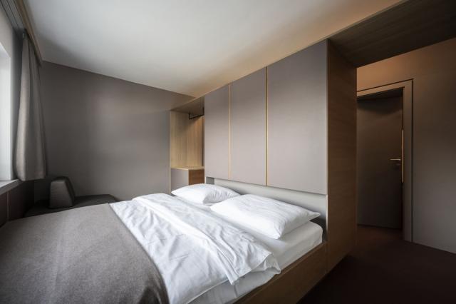 Alma Paramount Suites
