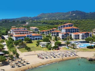 The Bay Hotel & Suites