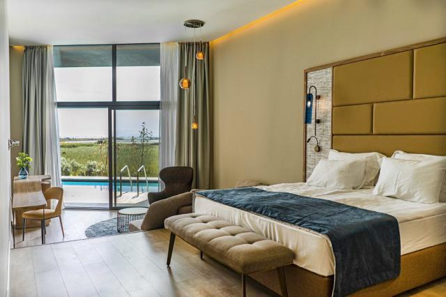 Wave Resort