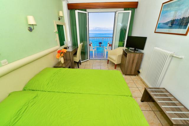 Oasis Hotel