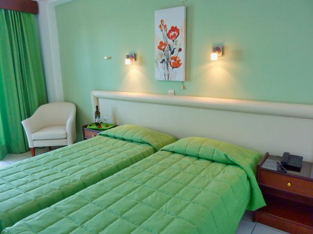 Oasis Hotel