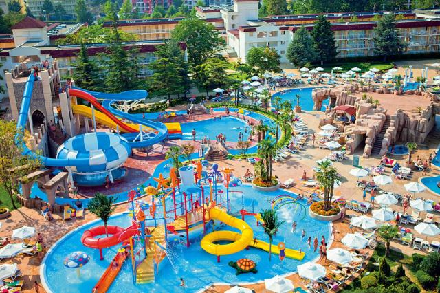 Dit Evrika Beach Club