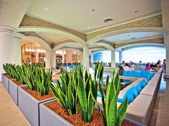 Dit Evrika Beach Club