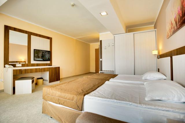 Dit Evrika Beach Club