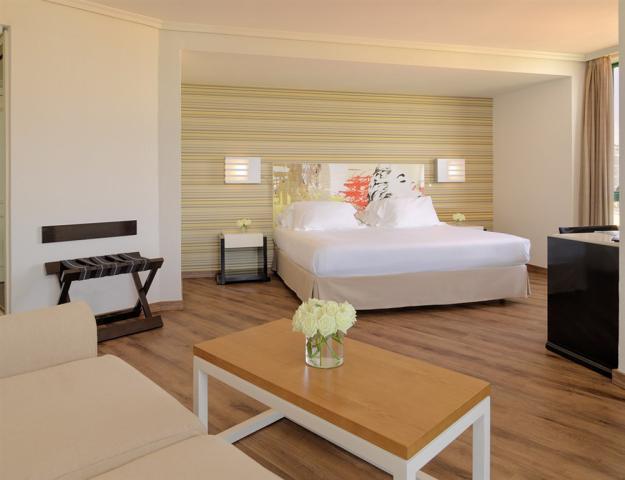 Junior Suite72.jpg