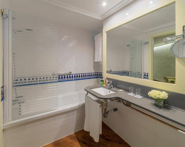 Junior Suite44.jpg