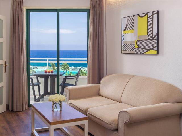 Junior Suite sea view1.jpg