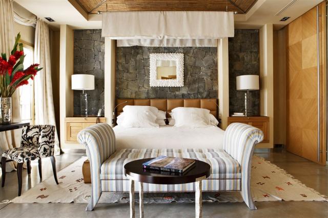 villa-mimosas-bedroom-decoration.jpg