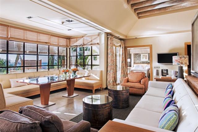 villa-mimosas-livingroom.jpg