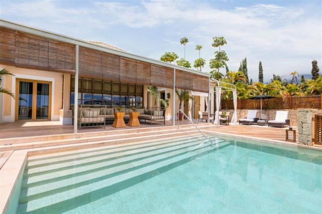 terraza-villa-mimosa.jpg